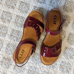 Clif of Paris Women's Leather Sandals